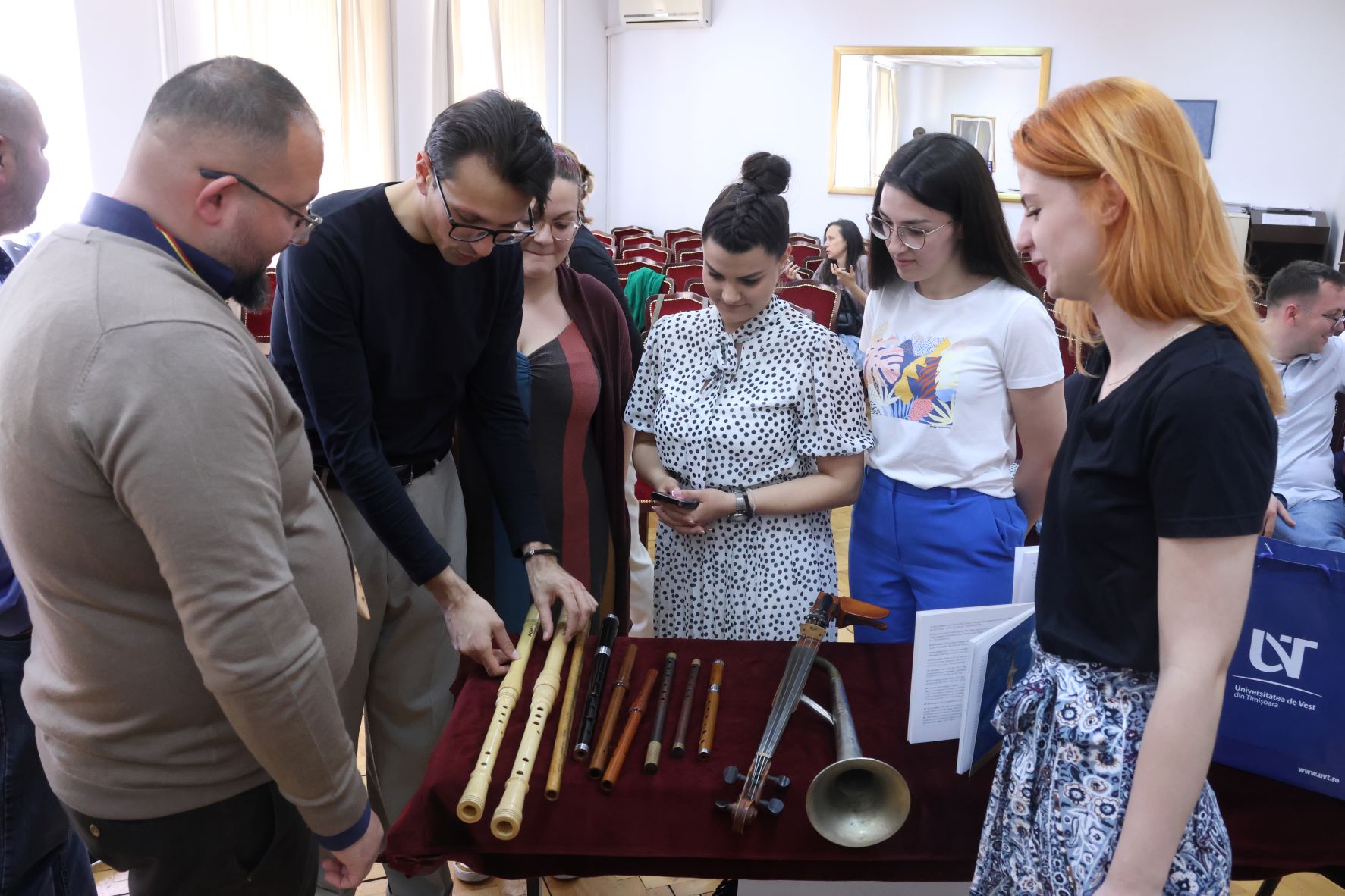 Predavanja i masterklas o tradicionalnim rumunskim instrumentima
